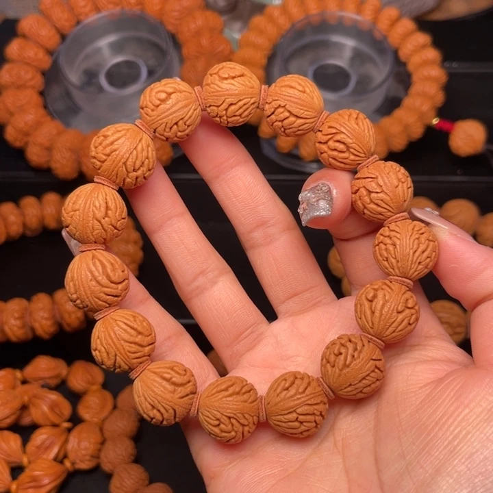 桃核手串皮*虎16尺寸绣球（8号链接）