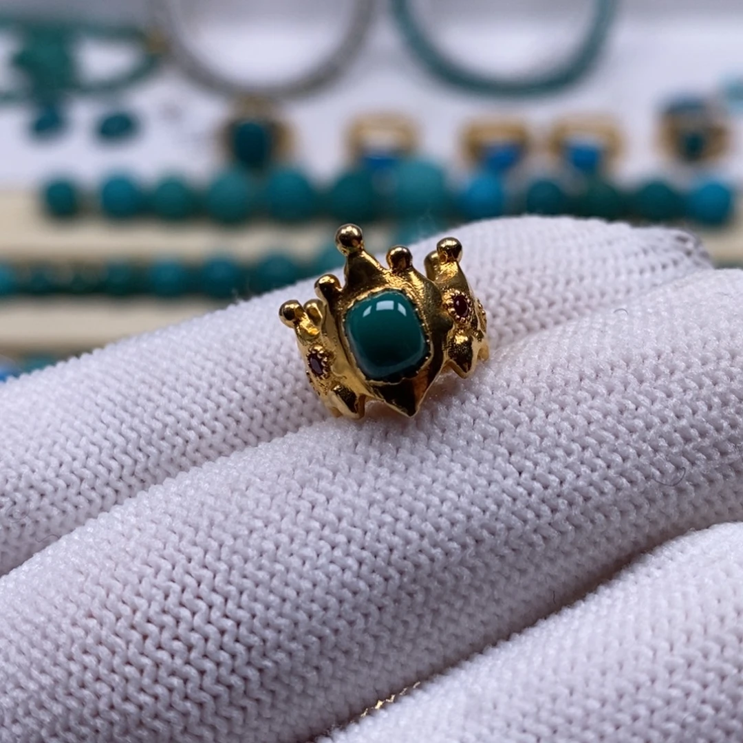 绿松石18K金镶嵌珠宝奇石皇冠