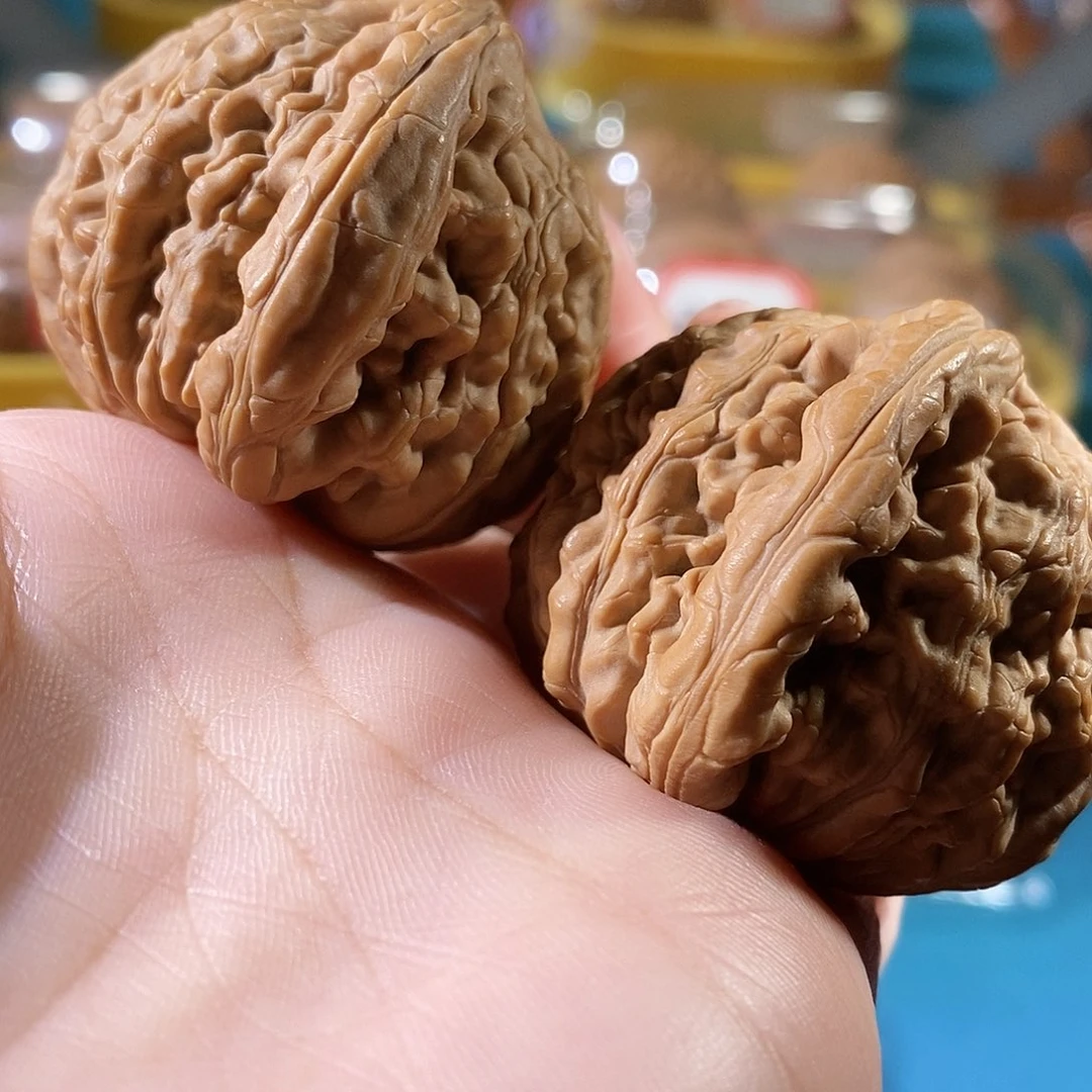 文玩核桃吊坠平***筋虎头王