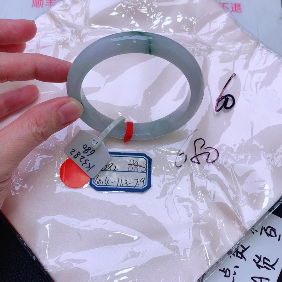 未镶嵌手镯翡翠缅甸翡翠手镯