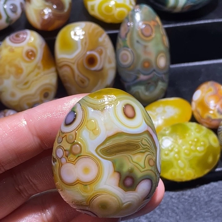 玛瑙/玉髓未镶嵌珠宝奇石58