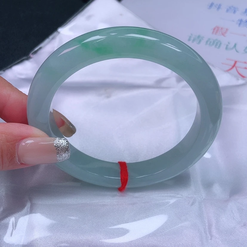 【闪购商品】未镶嵌手镯翡翠5758