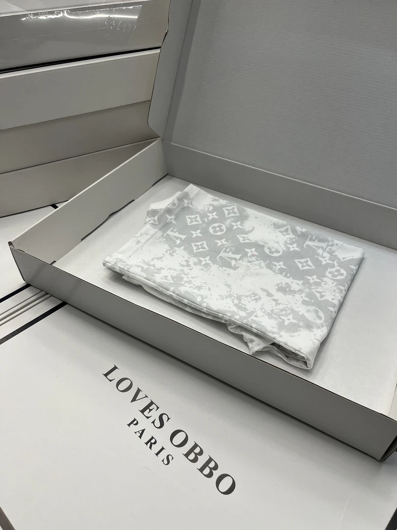 66【远方来信】2025夏季百搭轻奢潮流重工艺刺绣印花圆袖T恤