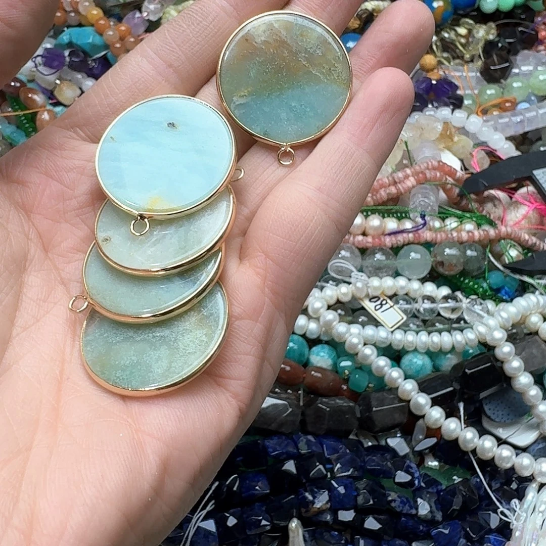 玛瑙/玉髓未镶嵌珠宝半成品一个30m亚马逊吊坠