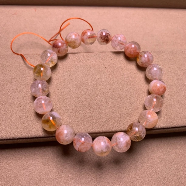 A  483  卡9+奶盖黄塔手串