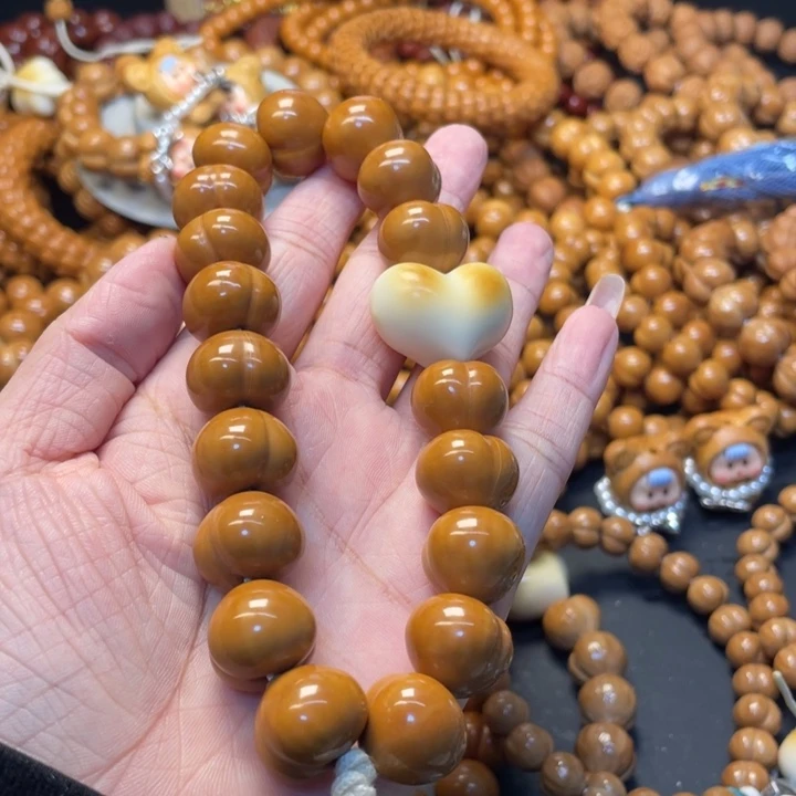 小***儿猴头全品屁桃手持➕爱心