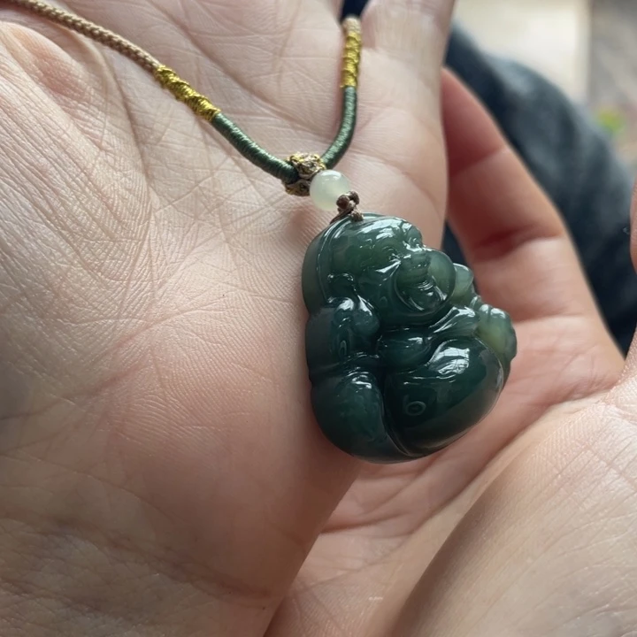 和田玉未镶嵌颈饰且末蓝佛公