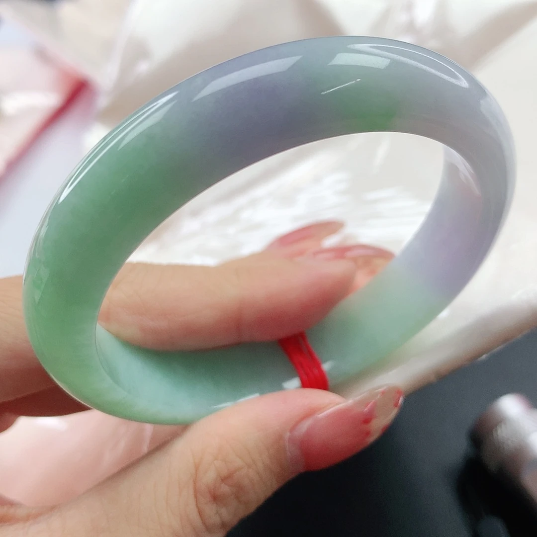 翡翠手镯未镶嵌，731