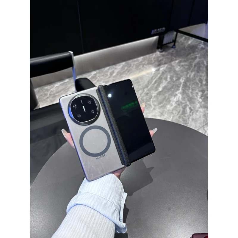 适用胡华为MateX6/MateX5磨砂磁吸中轴手机壳亲肤感单后壳保护套