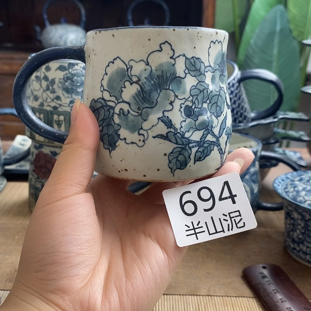 手工手绘青花陶瓷