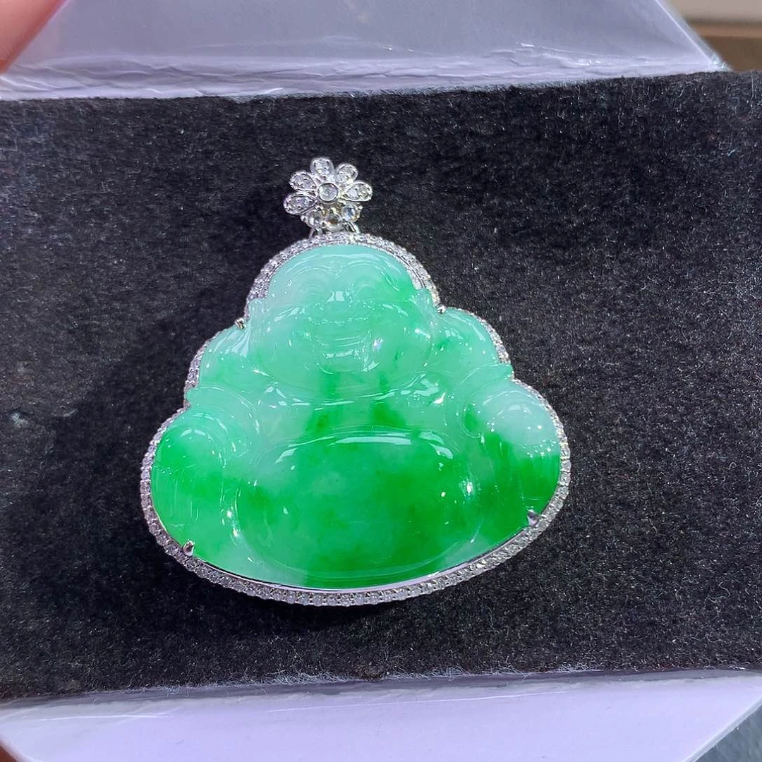 翡翠18K金镶嵌吊坠(赠链)