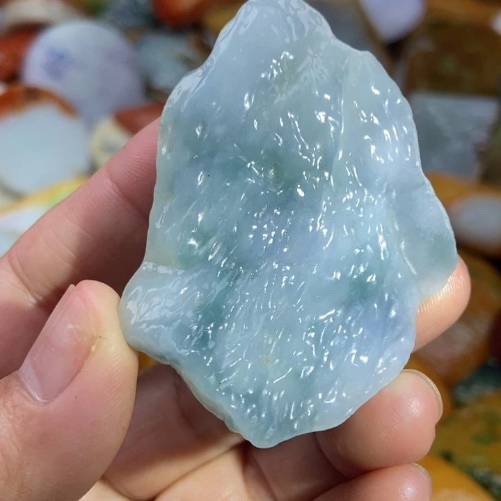 翡翠未镶嵌颈饰缅甸