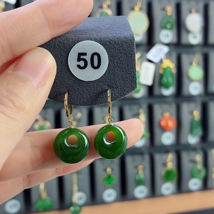 和田玉18K金镶嵌耳饰