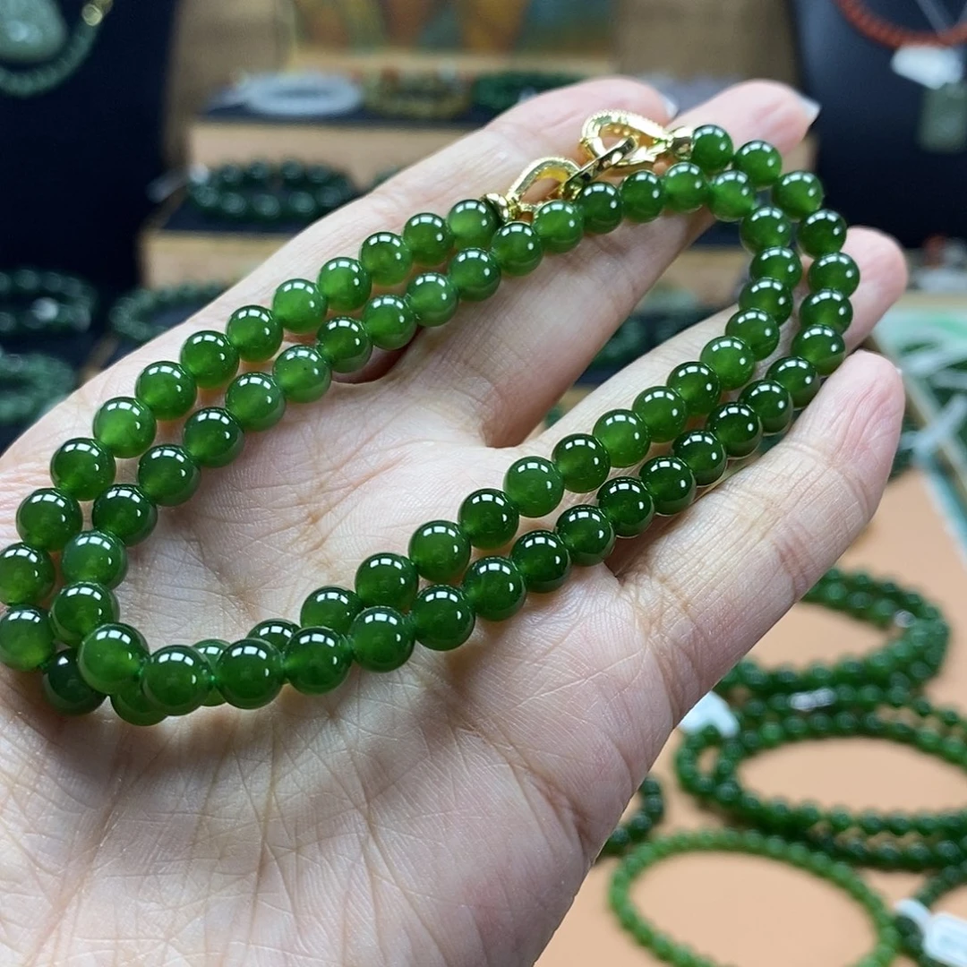 颈饰未镶嵌和田玉（碧玉）6mm菠菜