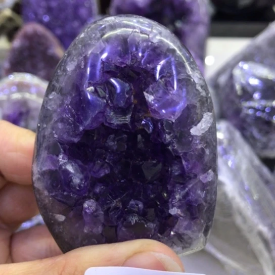 紫晶天然水晶摆件未镶嵌