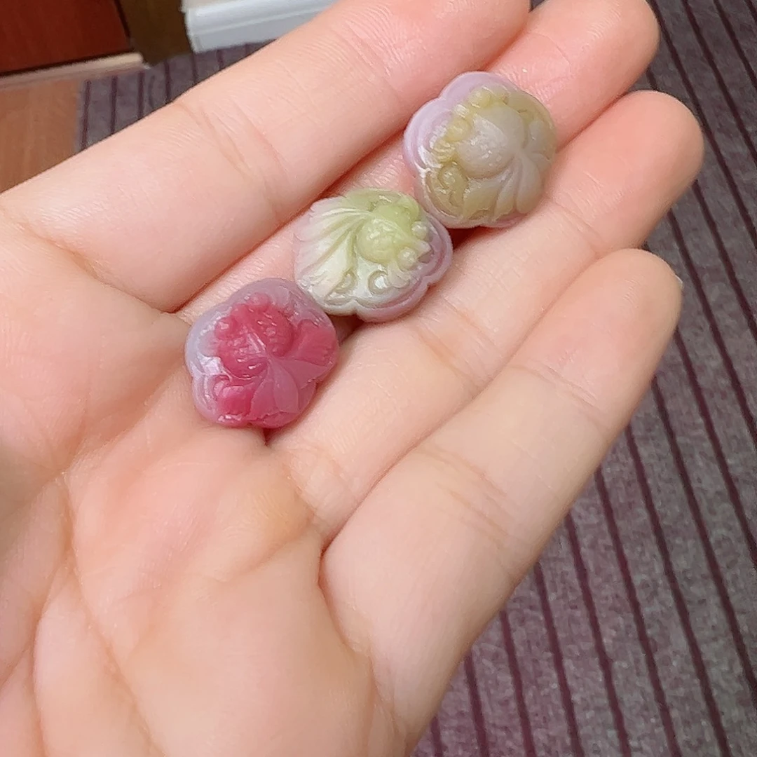 未镶嵌定制石英质玉（盐源）桑**晚