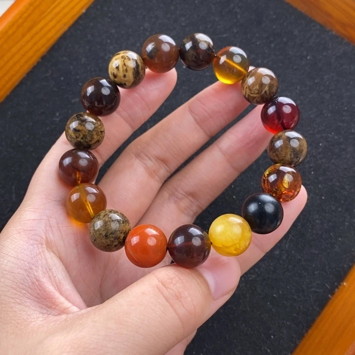 未镶嵌琥珀珠宝奇石