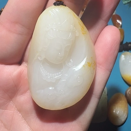 未镶嵌和田玉车挂