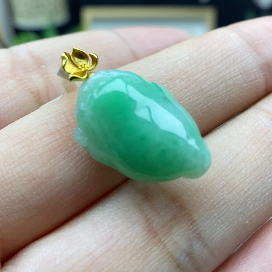 翡翠18K金镶嵌颈饰吊坠41