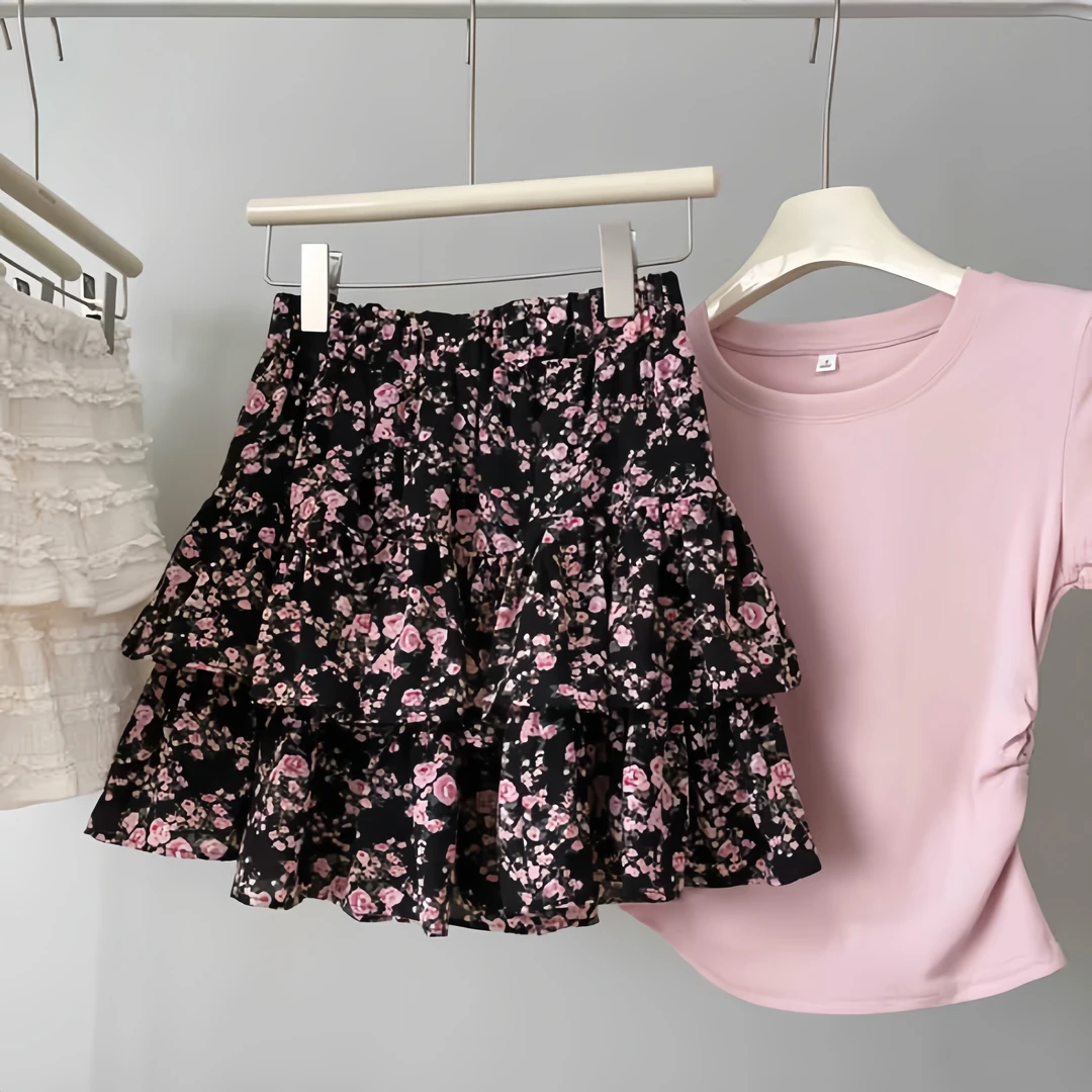 夏季穿搭套装2025新款短袖上衣显瘦碎花裙时尚一整套甜美两件套装