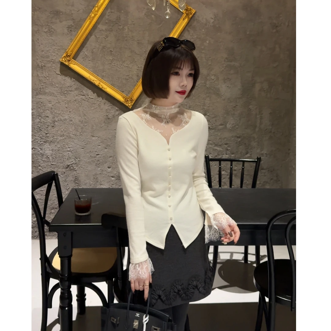 MY【法式浪漫】冬季新款韩系百搭设计感重工蕾丝拼接上衣洋气打底衫