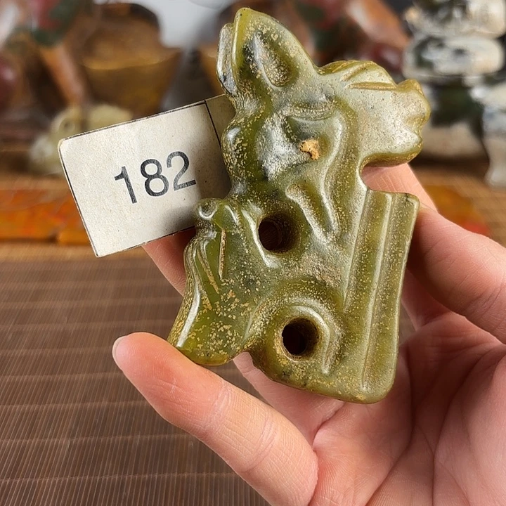 未镶嵌和田玉挂件