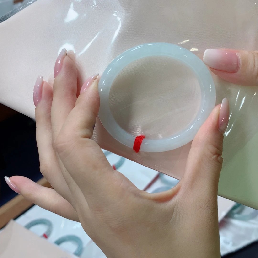 翡翠手镯未镶嵌买断