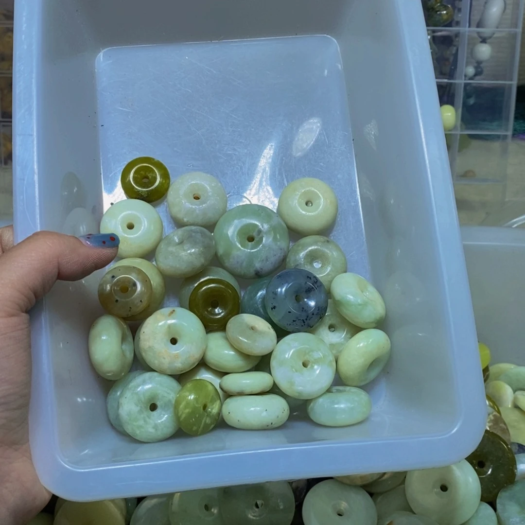 蛇纹石玉未镶嵌毛衣链124
