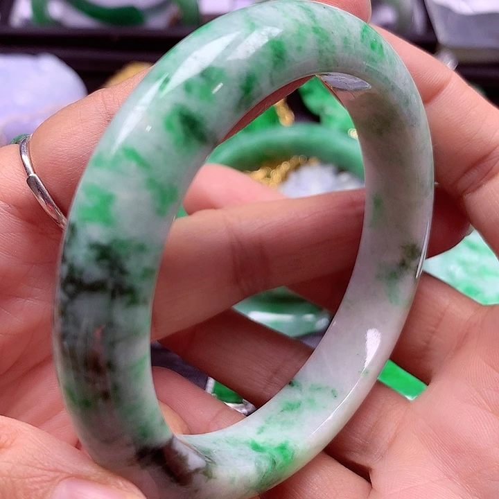 未镶嵌手镯翡翠翡翠