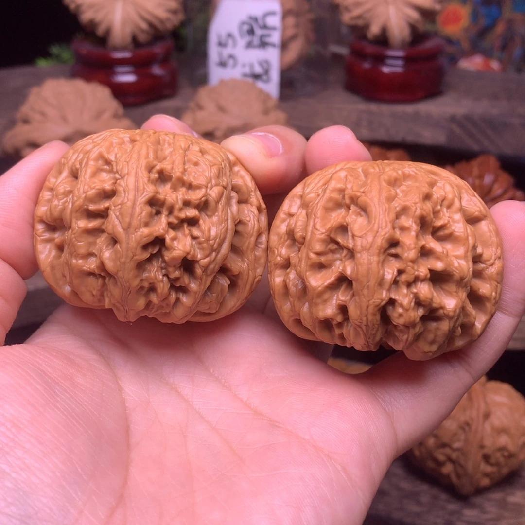 吊坠文玩核桃47粗筋