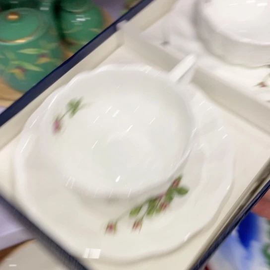 D***.金葡萄瓷器欢迎您