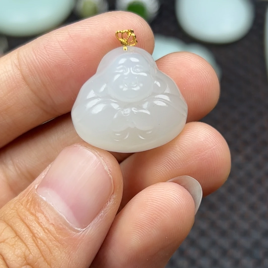 和田玉18K金镶嵌挂件