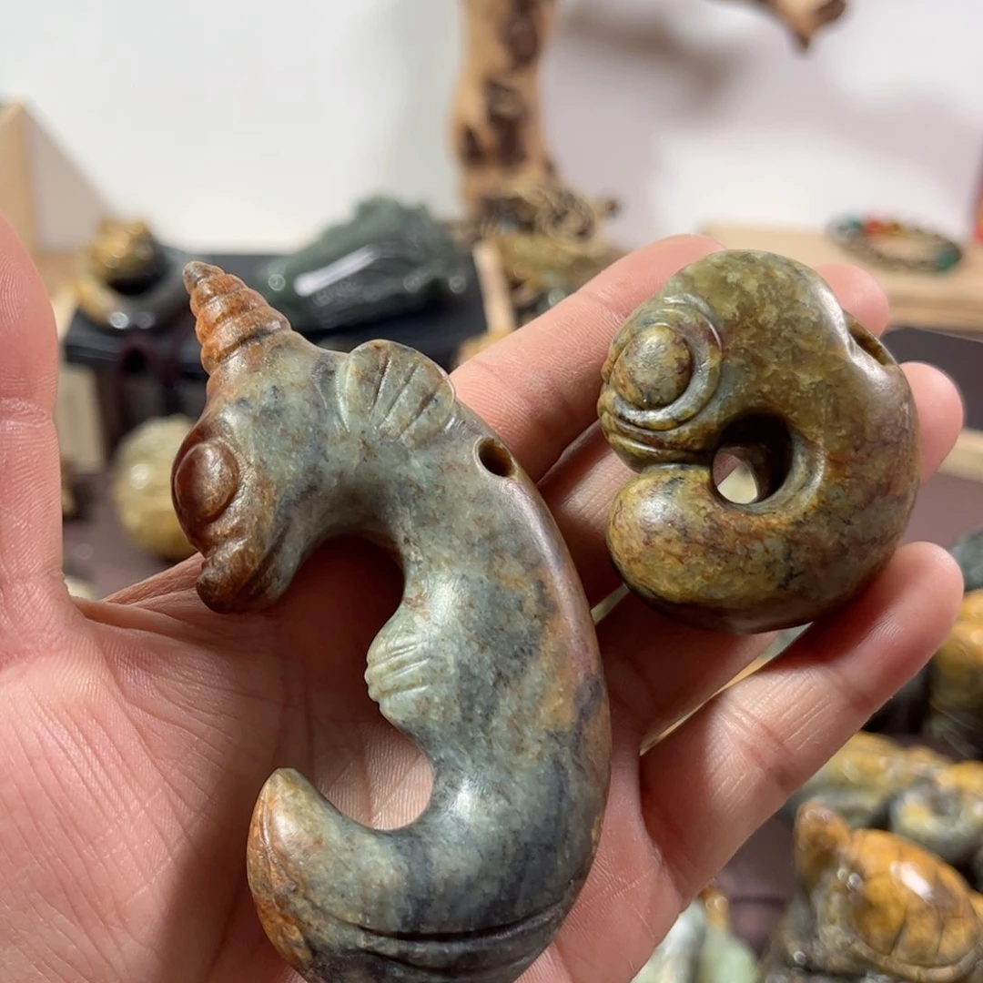 岫岩河磨玉（透闪石质玉）把件未镶嵌A****西