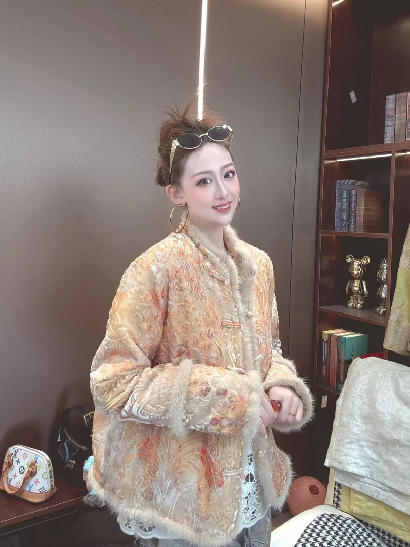 “千禧”沐木原创秋款国风气质款丝绒烧花拼貂毛加棉外套16063-7