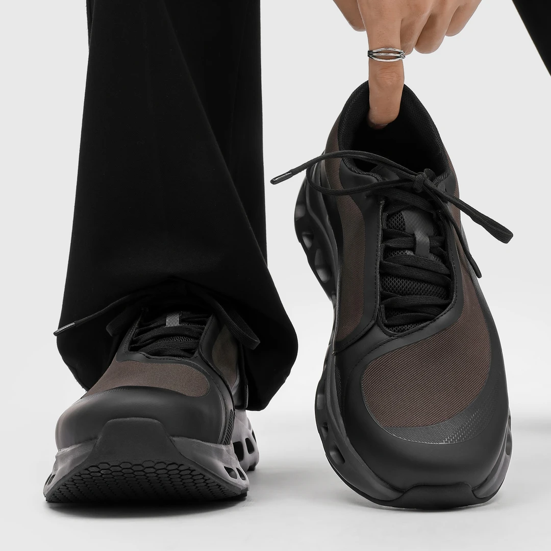 2025新款夏季透气网面运动鞋男款户外休闲鞋百搭时尚潮流跑步鞋