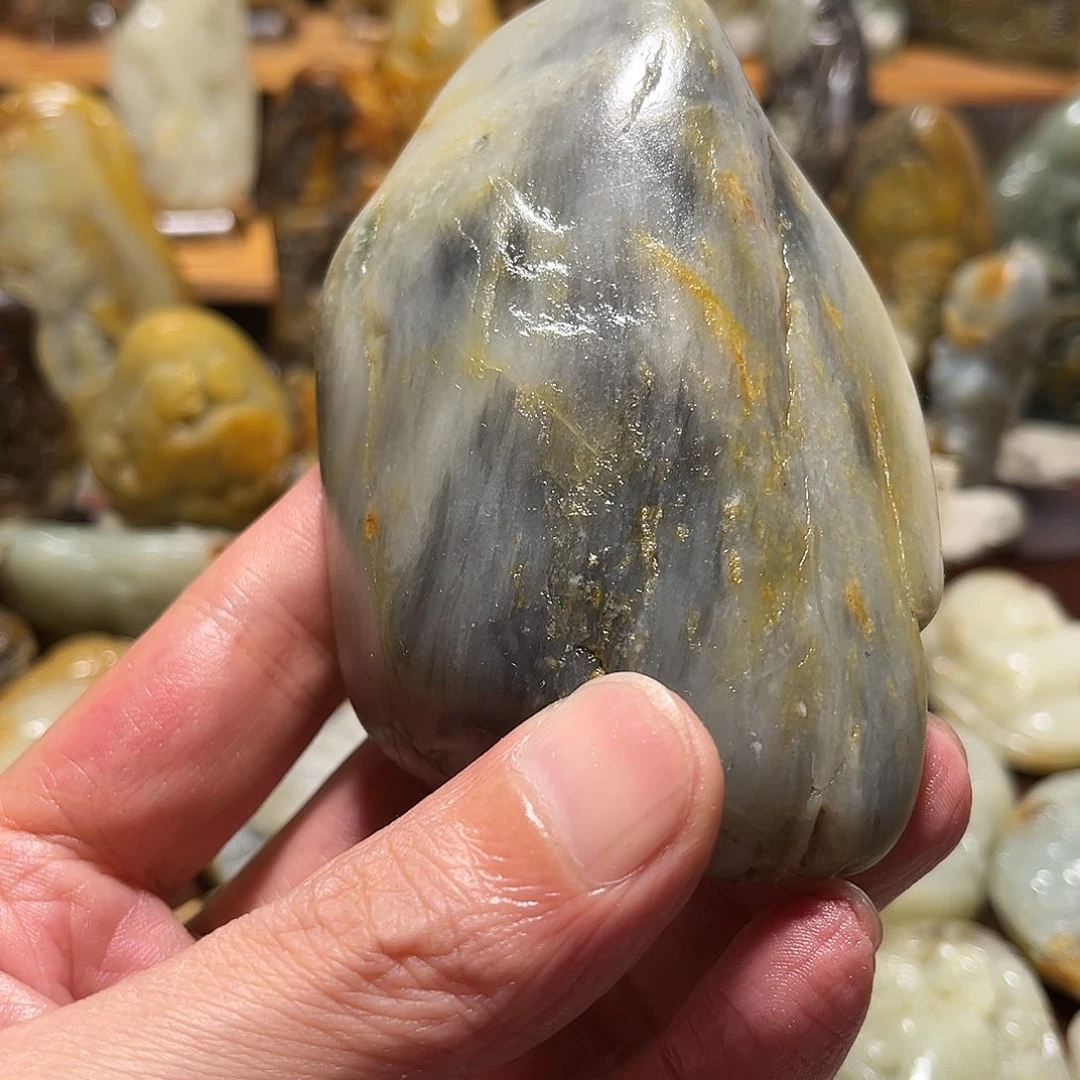 中***哥和田玉（子料）未镶嵌挂件