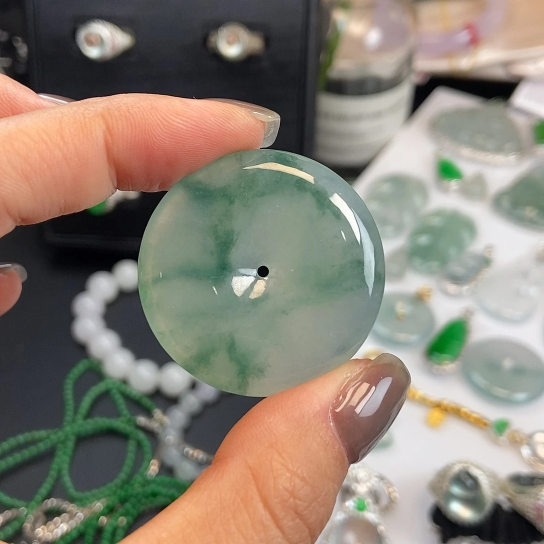 吊坠(不含链)未镶嵌翡翠天然缅甸翡翠
