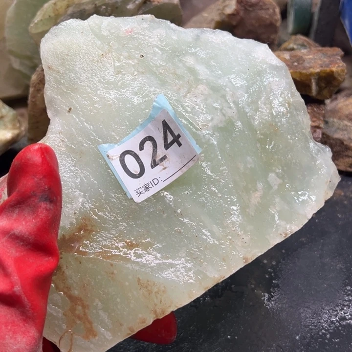 透闪石-蛇纹石玉珠宝奇石未镶嵌夜*星