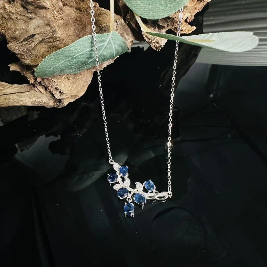 MOZYGLB090 天然蓝宝石设计款吊坠S925镶嵌（赠链）多样性发一