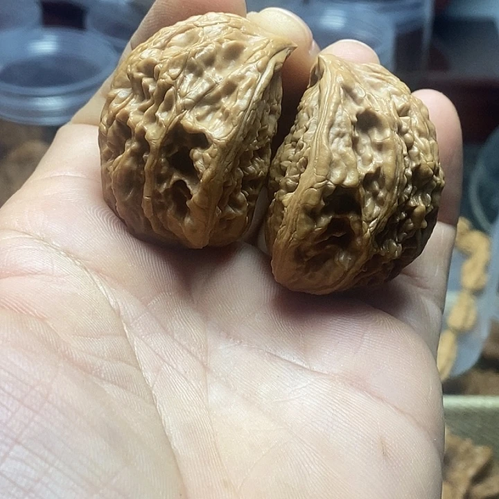 阿****吊坠桃核麦穗蛇头
