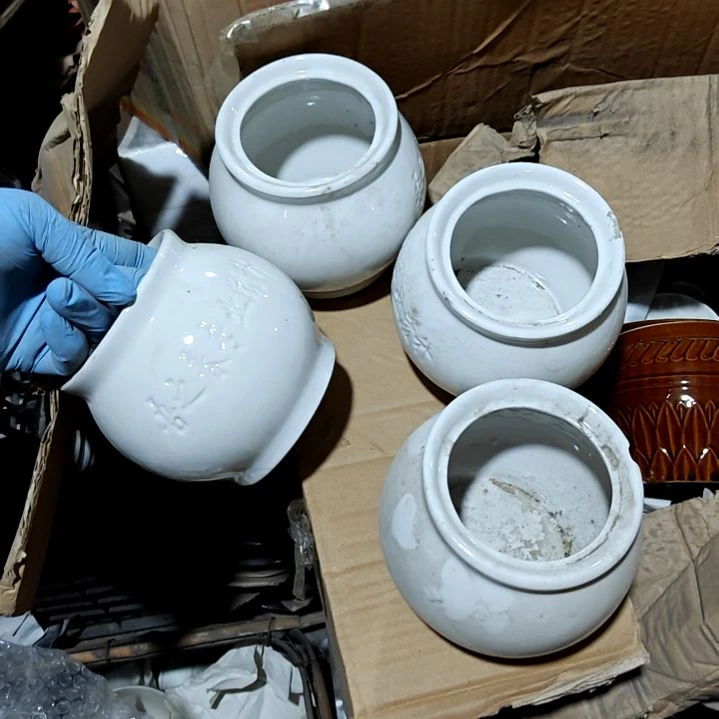 摆件陶瓷盘子碗啥都有