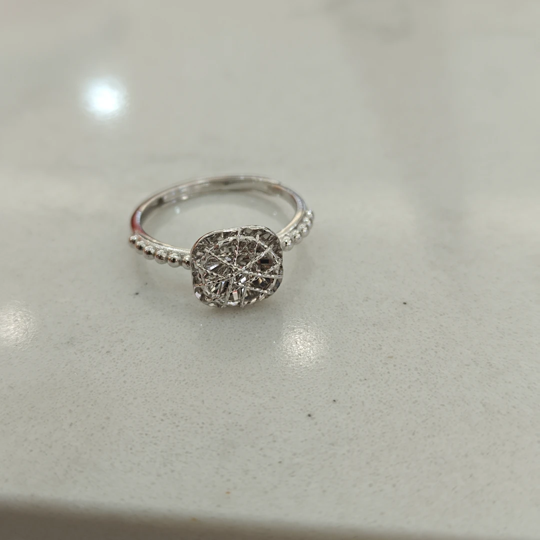 铂金PT 950戒指   2.58克