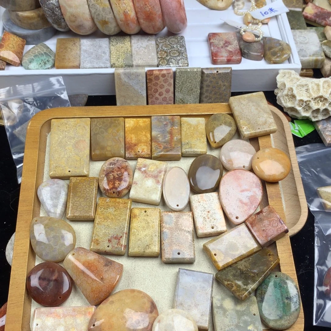 硅化珊瑚（珊瑚玉）无未镶嵌Q****₄