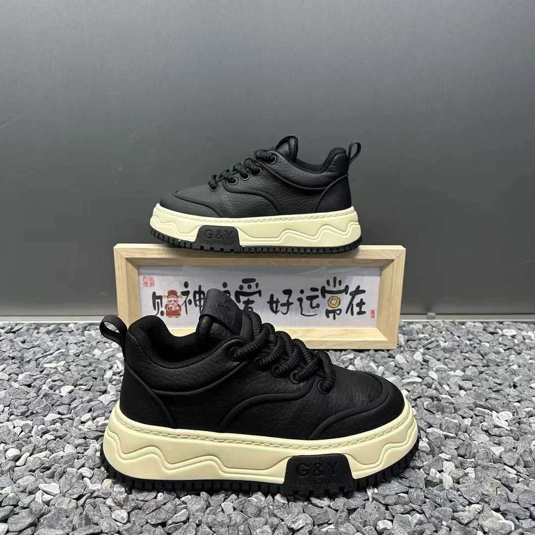 2025男鞋舒适软底新款厚底增高低帮时尚纯色百搭男士运动休闲鞋