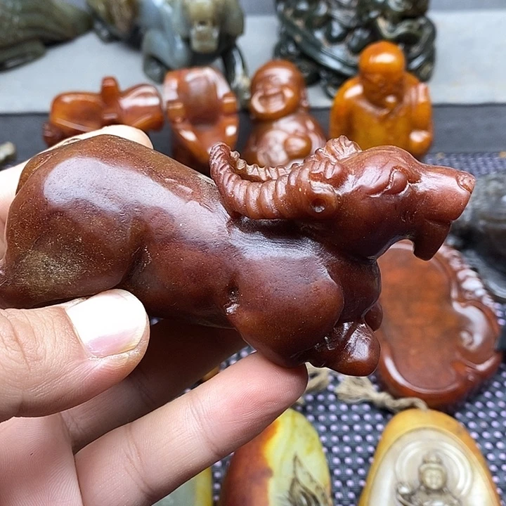 未镶嵌蛇纹石玉颈饰