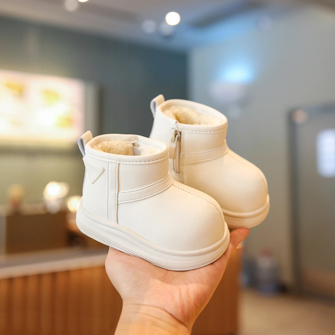 宝宝轻便雪地靴宝宝加厚雪地靴复古百搭儿童加绒短靴防滑软底棉鞋