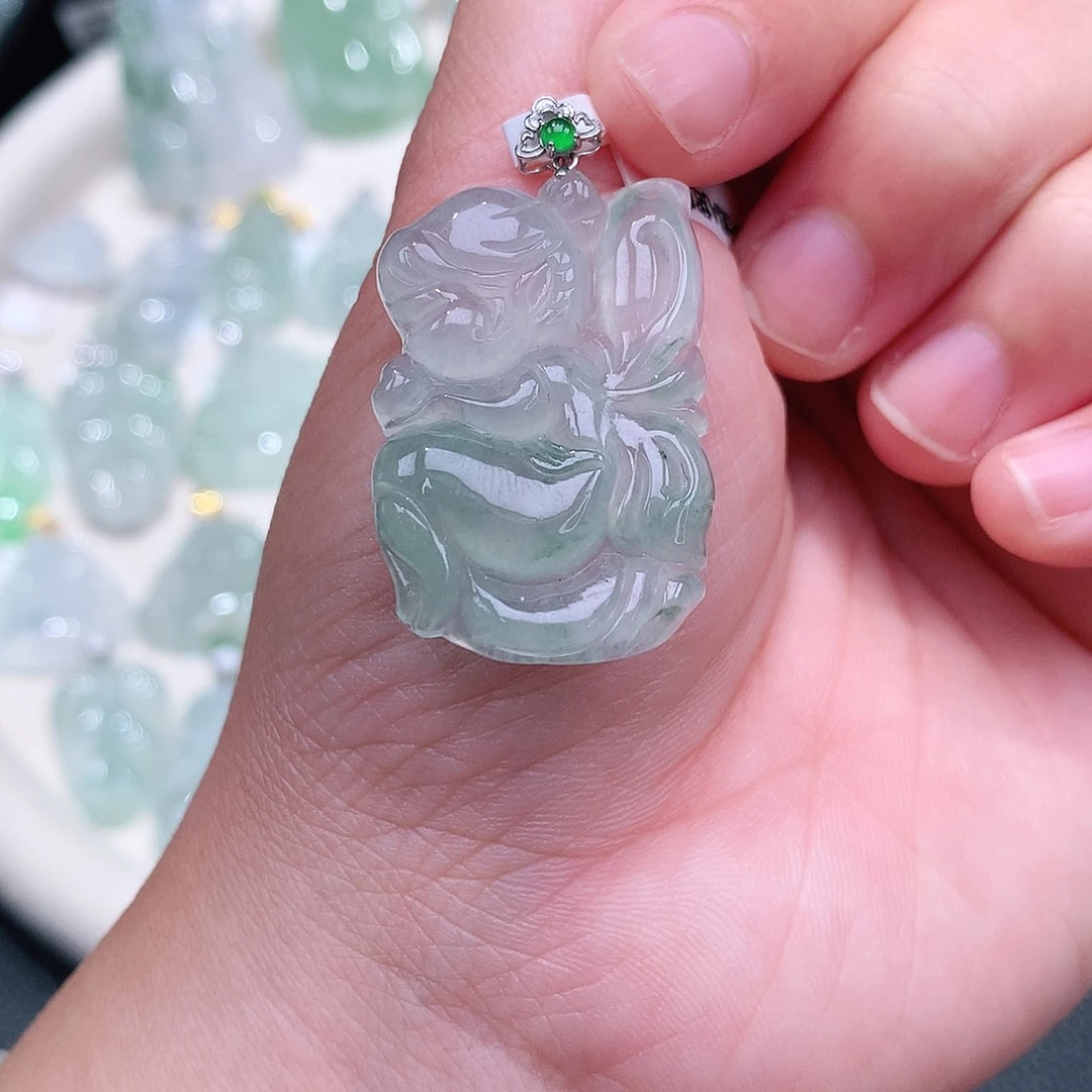 翡翠18K金镶嵌颈饰冰飘绿蝴蝶仙子32-21-5.6如