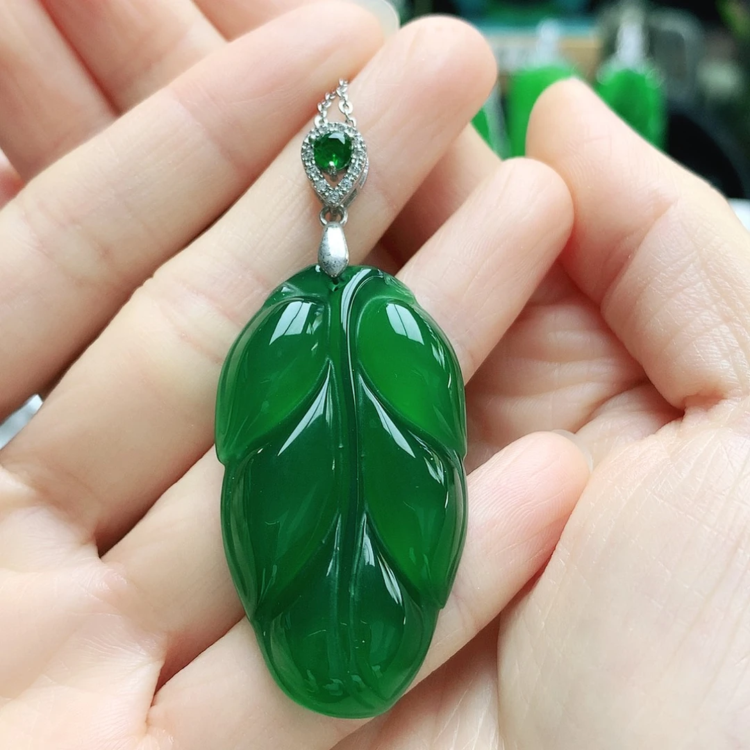 玛瑙/玉髓未镶嵌吊坠