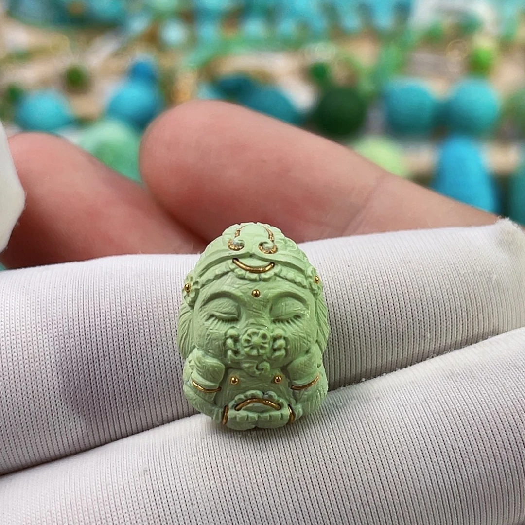 未镶嵌绿松石珠宝奇石