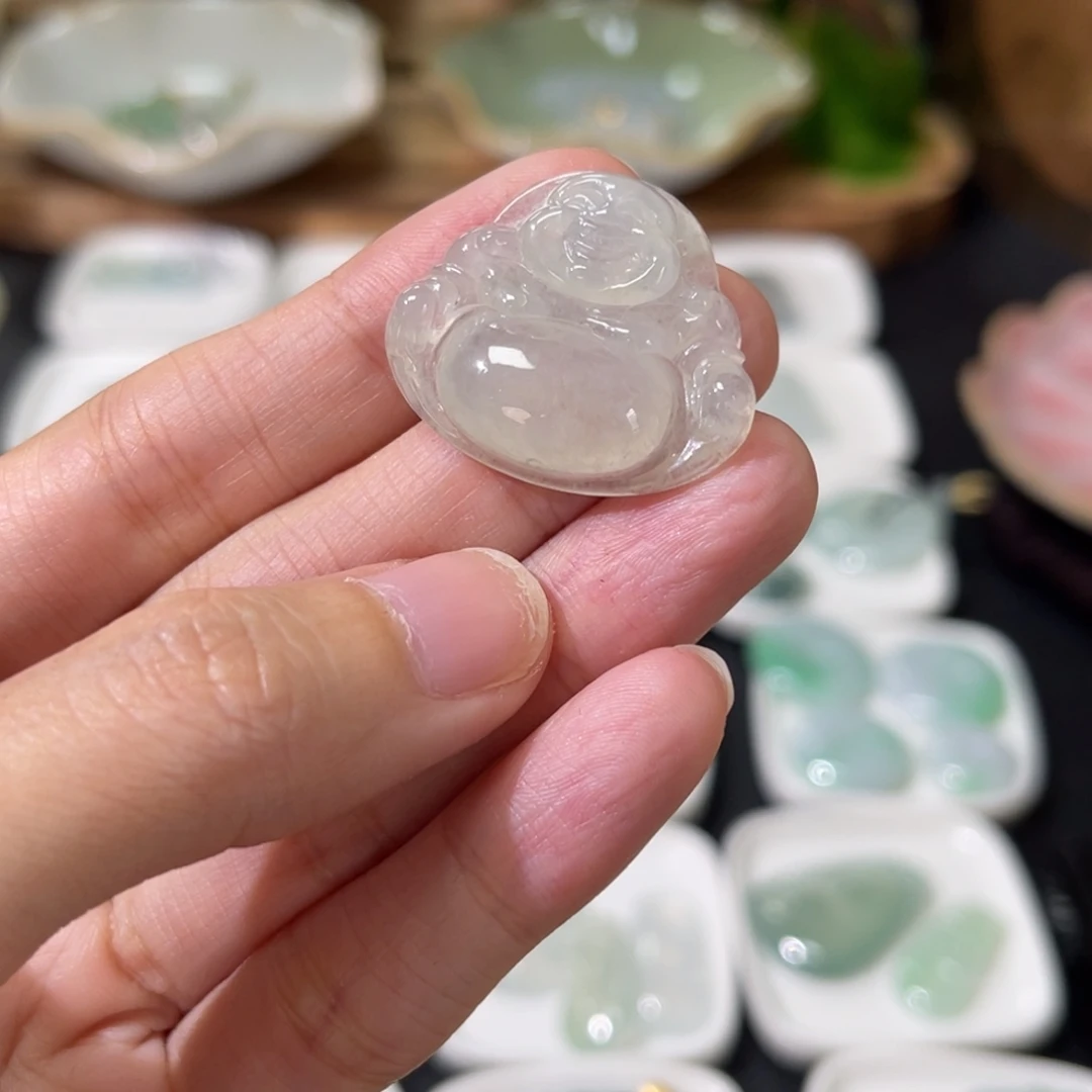 红***梨翡翠未镶嵌颈饰佛公